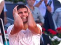 Un gesto habitual en Carlitos